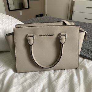 MICHAEL KORS PURSE